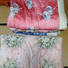 布団差し上げます