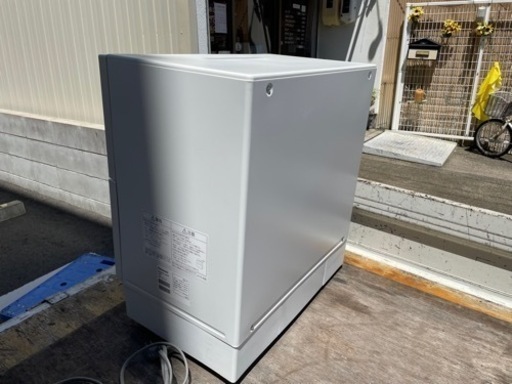 Panasonic パナソニック　食器洗い乾燥機　NP-TH2-N  2018年製 