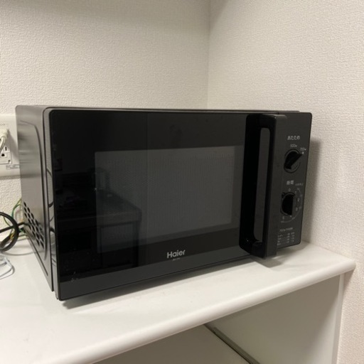 【再投稿】電子レンジ　Haier 700W 60Hz