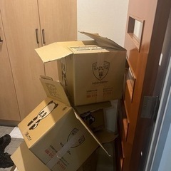 【急募】引っ越しに伴う整理！7月20日or21日に家庭ゴミ、および電子レンジ、ラック、テーブルなどの回収をお願いできる方【報酬あり】の画像
