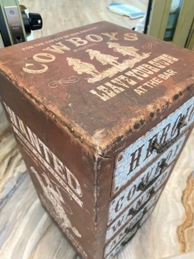 輸入品?新品未使用　ヴィンテージ　各面に模様がある　?激レア　cowboy 5段箪笥　ダンス　