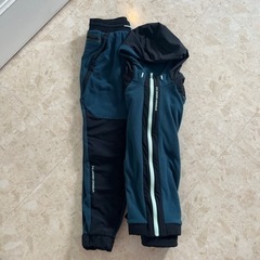 アンダーアーマのスポーツウェアの画像