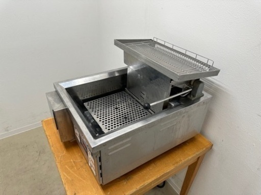 ニチワ　NICHIWA　業務用　電気フライヤー　１３L　３相２００Ｖ　厨房　飲食店　ＴＥＦ－１３－４