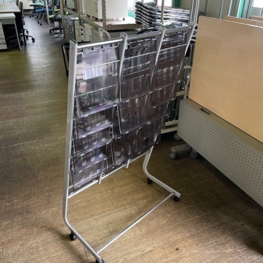JGG-13 【オフィス家具専門店】A4パンフレットラックです！ JGG-13 【オフィス家具専門店】A4パンフレットラックです！ 【公式通販】