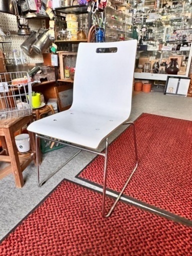 10万で購入　オカムラ　スタッキングチェア　4本セット