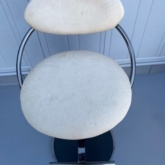 カウンターチェアーの画像