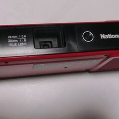 ★貴重ビンテージ レトロ赤★Nationalポケットカメラ C-T ★40年以上前★単三電池2個で確認、★★保管状態良く、赤色も綺麗な状態です、✿動作確認（単源ＯＮランプ点灯画像２、シャッタ切れます、巻き上げ音有り、フラシュ点灯確認）フイルムは有りません、年代物です、NC.NRでお願い致します。⭕お手数おかけします、プロフィール必読ですの画像