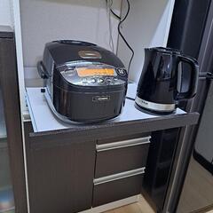家電収納付き食器棚の画像
