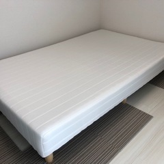脚付マットレスベッド　セミダブル
