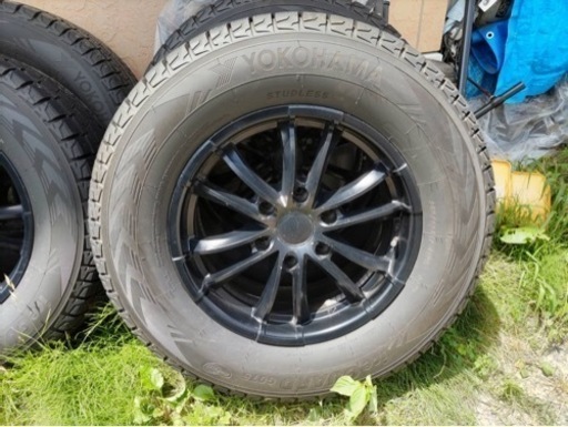 スタッドレスタイヤ　YOKOHAMA