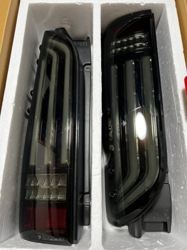 valenti ハイエース　テール　Revo TYPE2 美品