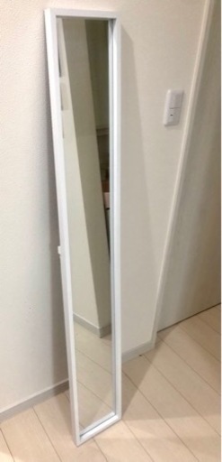 〜2,500円の未使用に近い_ニトリのスタンディングミラー