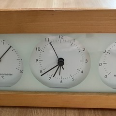 置き時計　温度計　湿度計付きの画像