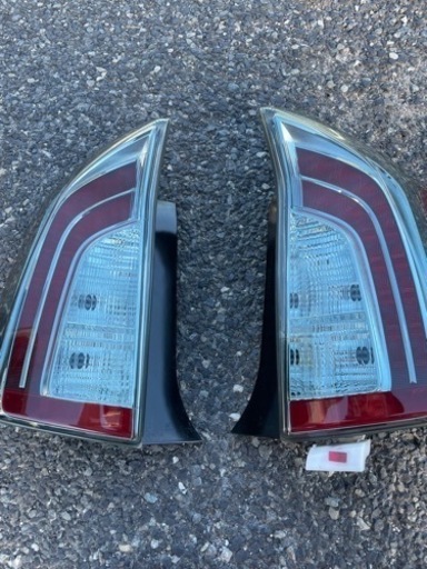 30プリウス後期純正テールランプ加工品