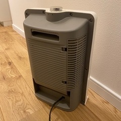 【無料】YAMAZEN 電気ストーブ DF-J121の画像