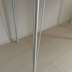 ニトリ プレフェ 天板(ライトブラウン)＆脚(ワイヤーレッグ)の画像