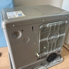 灯油ファンヒーターの画像