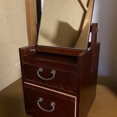 引き出し付き小物入れ　鏡付き小物入れの画像
