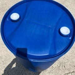 ポリタイプドラム缶 200L 洗浄済み 青色 ポリタンク 貯水の画像