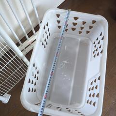突っ張り棚+バスケットの画像