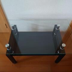 ガラステーブル