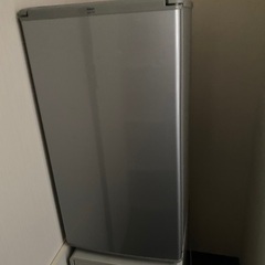 70リットル冷蔵庫の画像