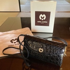 ミラ・ショーン　ショルダーバッグ　クロコ型押しレザー　チャーム付き