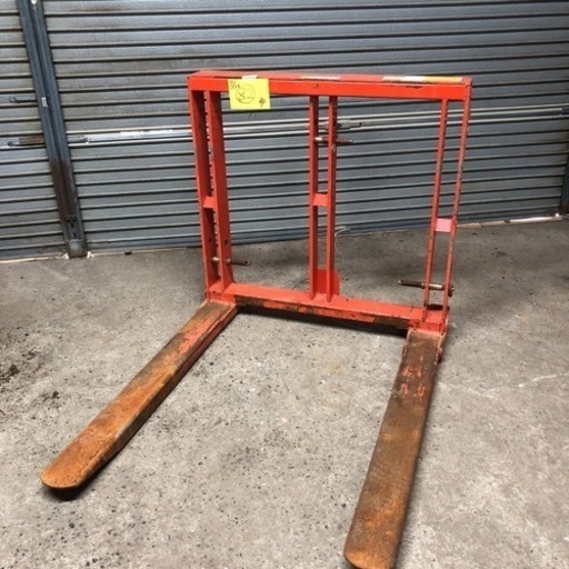 【北海道旭川市 直接取引限定】アトム農機 コンテナリフト CL-B 21年製 トラクター アタッチメント 農家 農機具