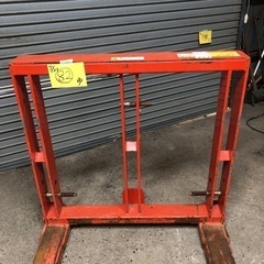 【北海道旭川市 直接取引限定】アトム農機 コンテナリフト CL-B 21年製 トラクター アタッチメント 農家 農機具 の画像