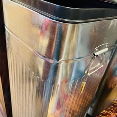【在庫２→１点】ダストボックス　ゴミ箱　tin-can アルミ　おしゃれ　ペダル　フットペダルの画像