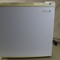 【中古】2015年製　ヤマダ電機　ノンフロン 直冷式冷蔵庫 YRZ-C05B1(45L)をお売りしますの画像