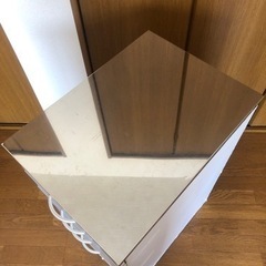 【無料・差し上げます】金属天板付きキャビネットの画像