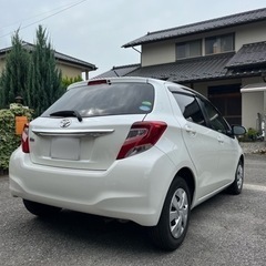 平成26年9月　後期モデル　ヴィッツ　F