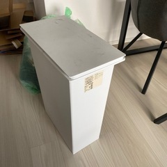 決まりました　ゴミ箱