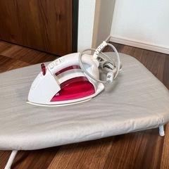 アイロンTOSHIBA TA-C35 小型の画像
