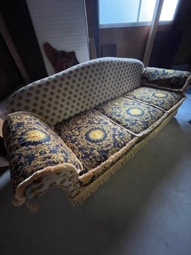 Versace 3人掛けソファー　ヴェルサーチ