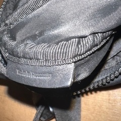 GIVENCHY ボディバッグの画像