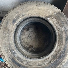 タイヤ　無料にて引き取りお願いしますの画像