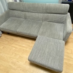 L字型三人掛けソファ