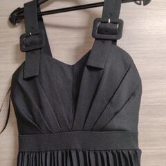 【新品】黒ドレスの画像