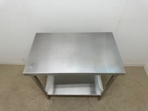 業務用　ステンレス　作業台　店舗　飲食店　W７５０ｘ奥行４５０ｘ高さ８００ｍｍ
