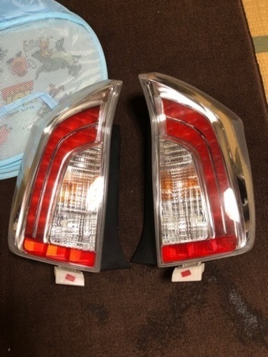 30プリウス後期テール値下げ