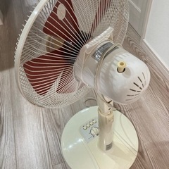 アイリスオーヤマ　リビング扇風機の画像