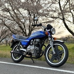 CB250N バブ