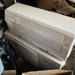 美品 富士通 4.0kWエアコン AS-C40F-W ～17畳 2016年製 みまもり機能 音声お知らせ 内部クリーン/A28