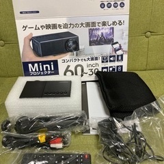ミニ　プロジェクター