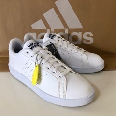 お取引中【新品】adidas（アディダス）スニーカー