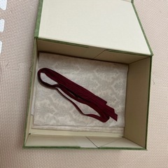 グッチ　箱の画像