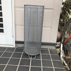 メッシュの傘立ての画像