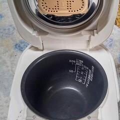 象印　圧力IH炊飯ジャー　NP-RW05　3合炊き　炊飯器の画像